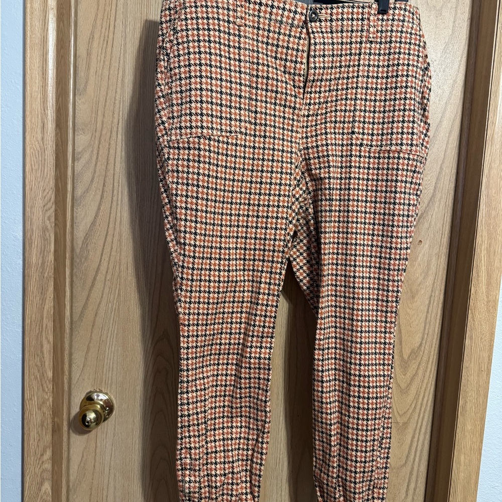 Stylish Orange houndstooth pants